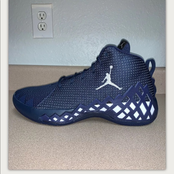 jordan jumpman diamond mid blue